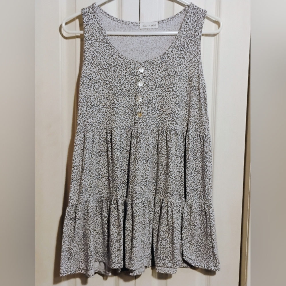 Chic Black and Gray Tiered Tank Top